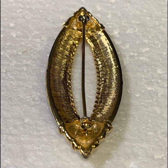 Purple Enamel with Gold Tone Accents Decorative Brooch/Pin ~Very Beautiful~ - Picture 8 of 13